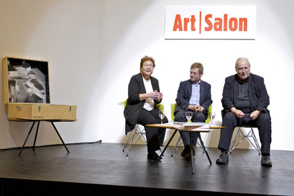 Art Salon Presentation  Centro de Artes Visuales Fundacion Helga de Alvear, Caceres (Spain)  v.l.n.r. Helga de Alvear, Luis Mansilla, Harald Falckenberg